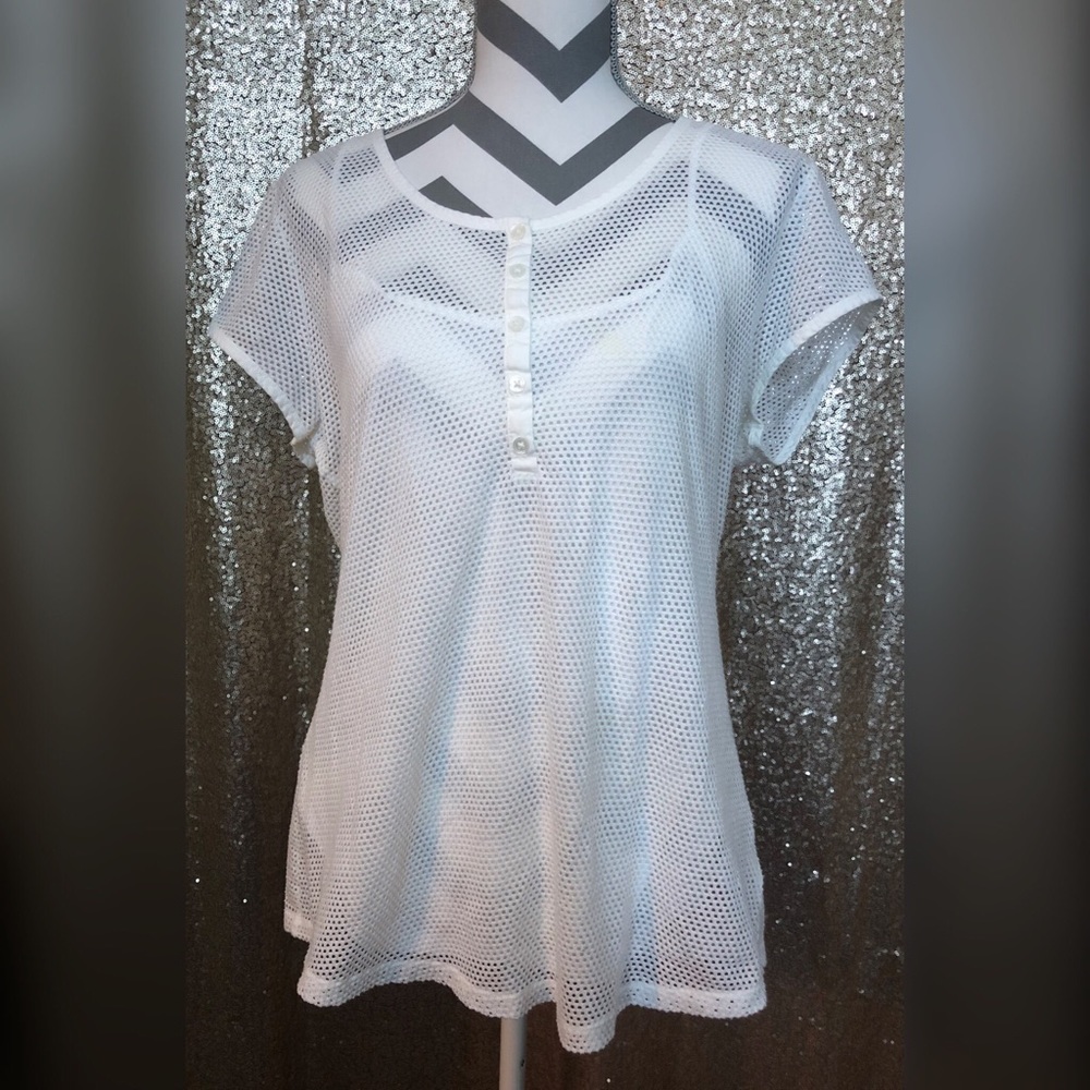 VGUC Liz Claiborne button front detail shirt